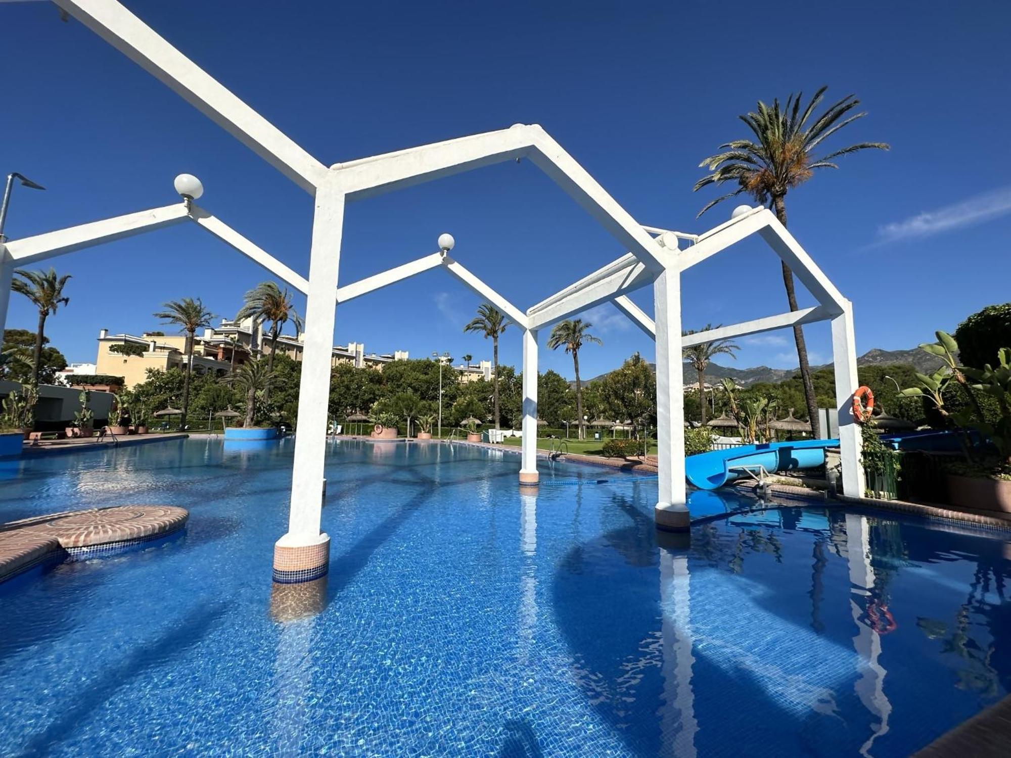 Frontal Al Mar Benalbeach Apartment